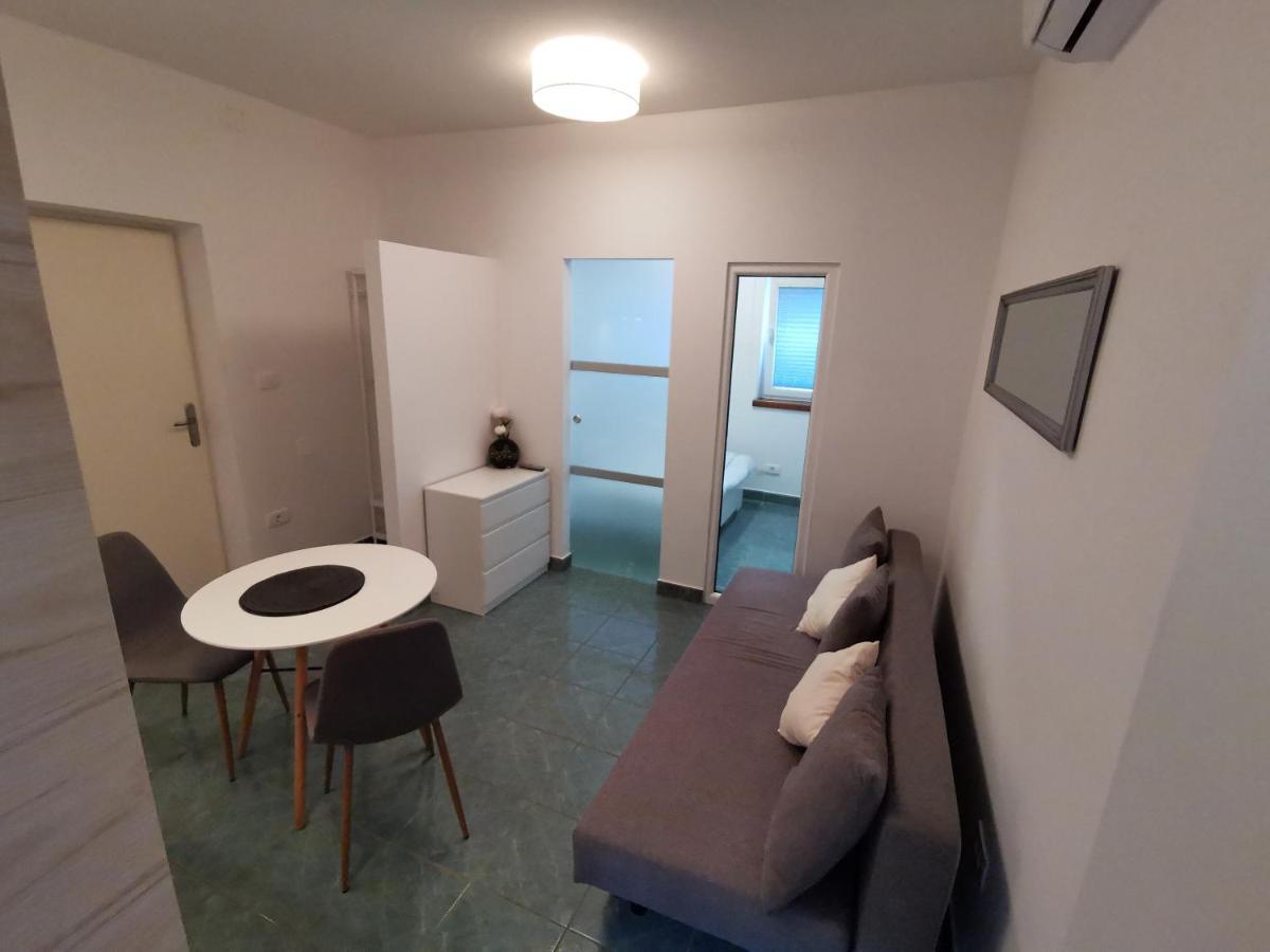 Goriska Apartments Ajdovscina Ngoại thất bức ảnh