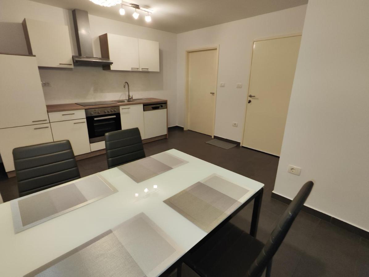 Goriska Apartments Ajdovscina Ngoại thất bức ảnh